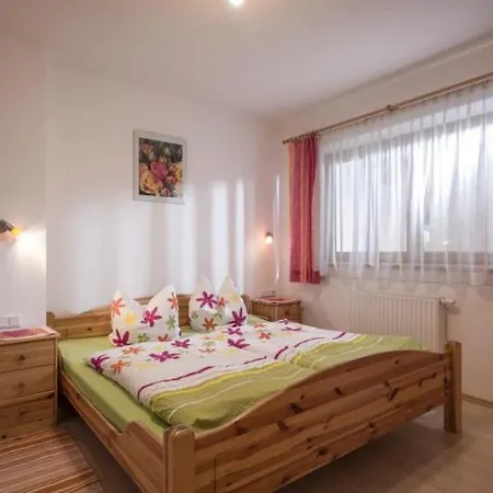 Hörhager 2 Apartment *